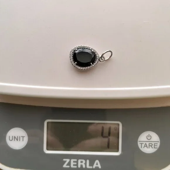 Pandora Glamorous Legacy Black Spinel Pendant – 390353SPB – 925 ALE - Picture 6 of 12